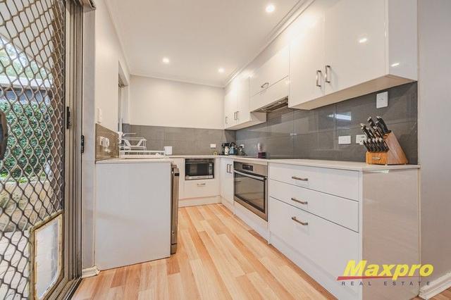 12/21 Colahan Way, WA 6148