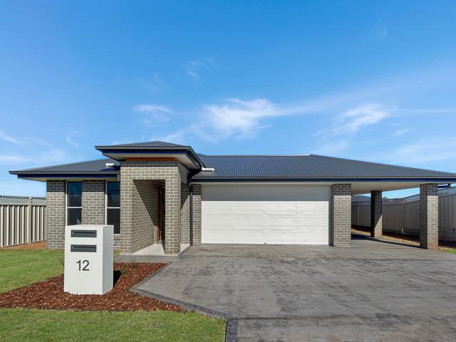 12a Malanda Avenue, NSW 2830