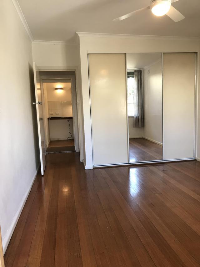 2/4 Highett Place, VIC 3065