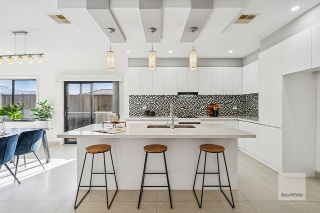 69 Orbis Avenue, VIC 3336