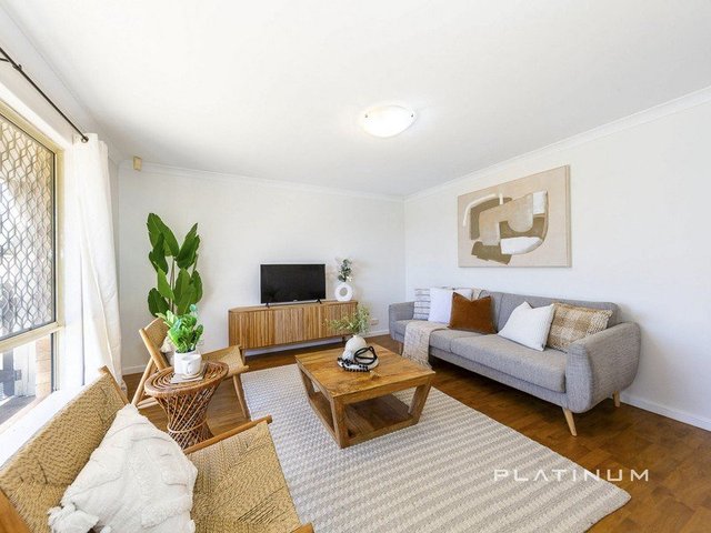 3 Dania Close, WA 6025