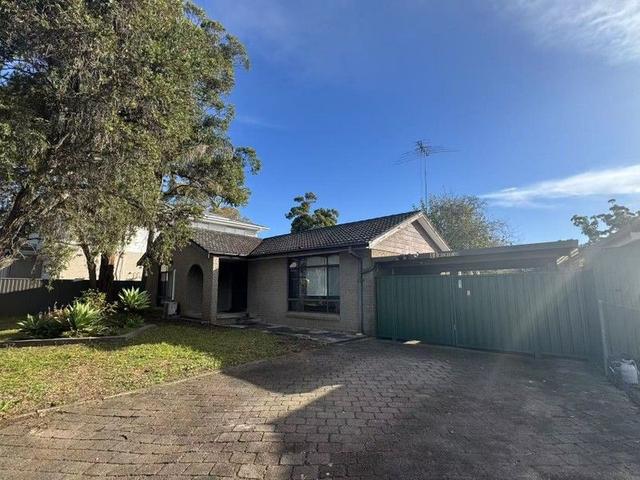 11 Wilkie Crescent, NSW 2767