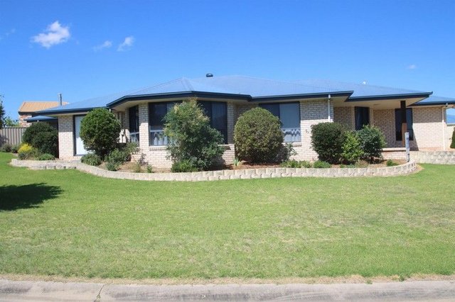 22 Parkes Drive, NSW 2372