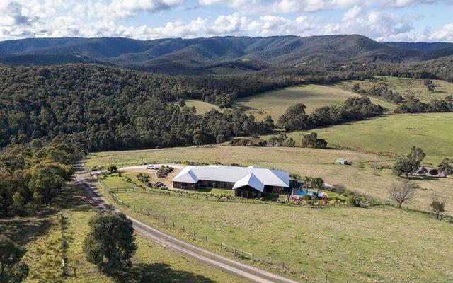225 Jacksons  Road, VIC 3761
