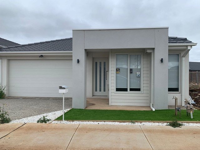 6 Liali Avenue, VIC 3029