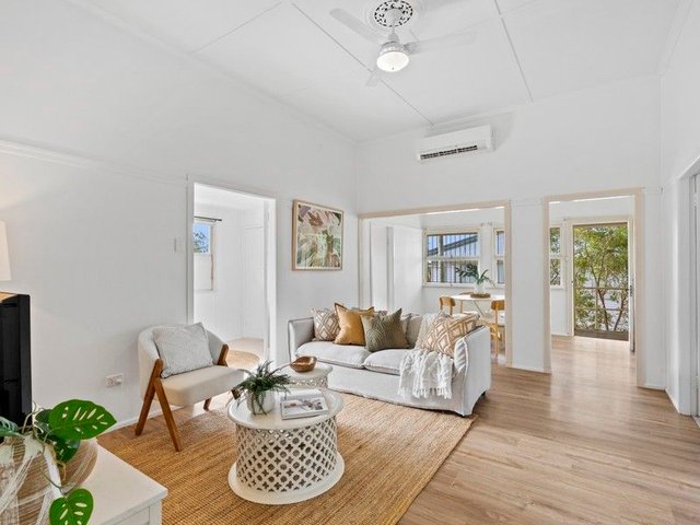 15 Southall Street, QLD 4103