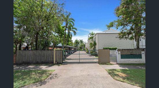 Unit 1 /201-203 Aumuller Street, QLD 4870