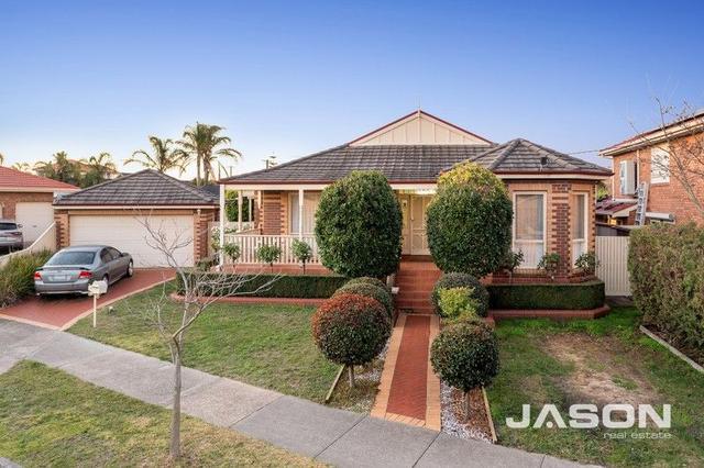 6 Newcastle Court, VIC 3059