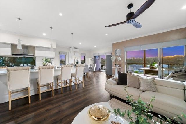33 Valley Circuit, QLD 4112