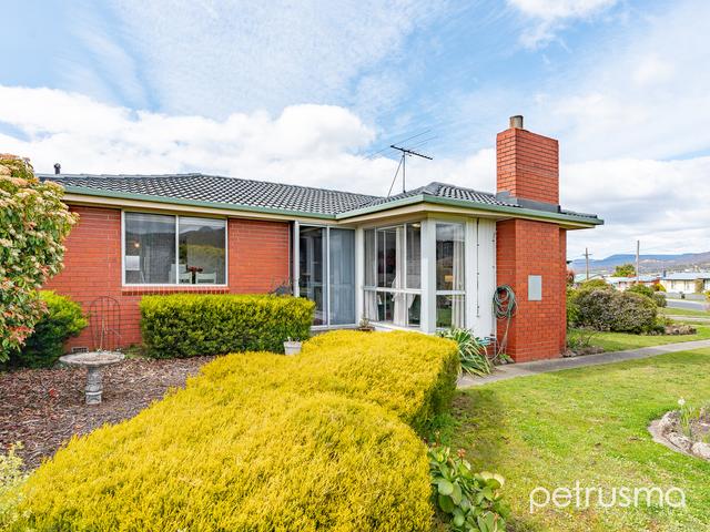 24 Warner Avenue, TAS 7140