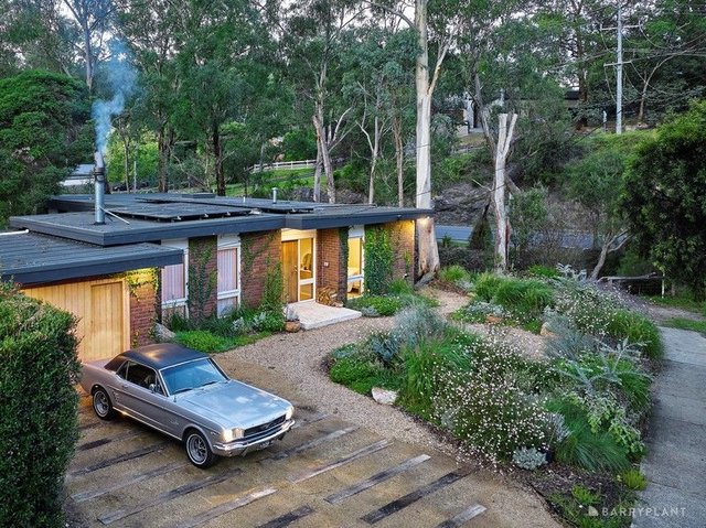 2 Fossickers Way, VIC 3113