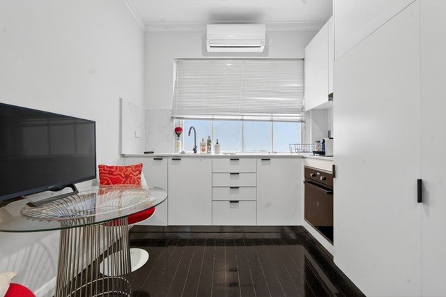 21/10 Orwell Street, NSW 2011