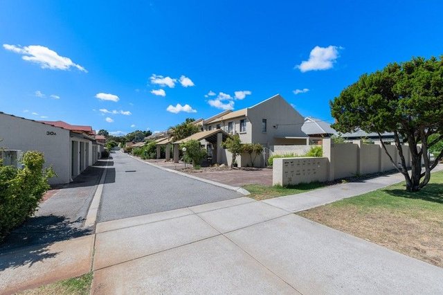 11/30 Coode Street, WA 6050