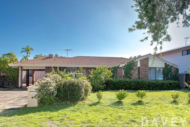 33 Gregory Avenue, WA 6025