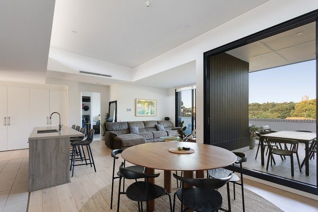 401/18 Neild Avenue, NSW 2010
