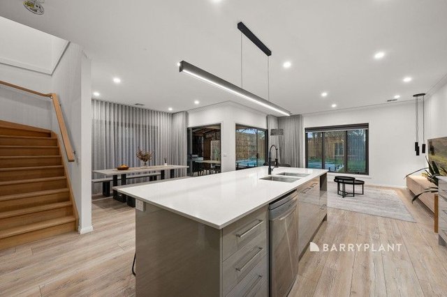 57 Aquatic Drive, VIC 3977