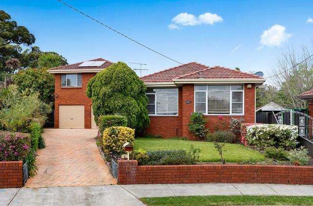 4 Highfield Crescent, NSW 2135