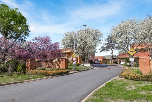 21 Cammeray Court 12 Albermarle Street, ACT 2606