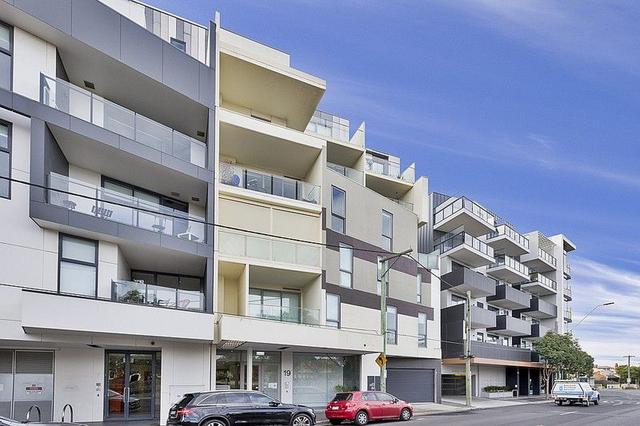 402/19 Moore Street, VIC 3039