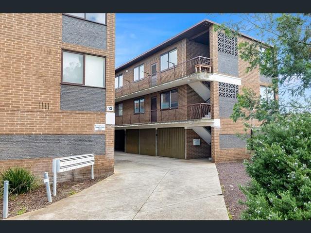 2/13 Alberta Street, VIC 3012