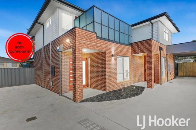 2/21 Green Valley Crescent, VIC 3976