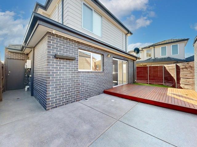 3/8 Birch Ave, VIC 3043