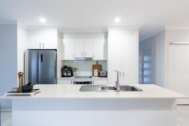1/1 Lapwing  Street, QLD 4556