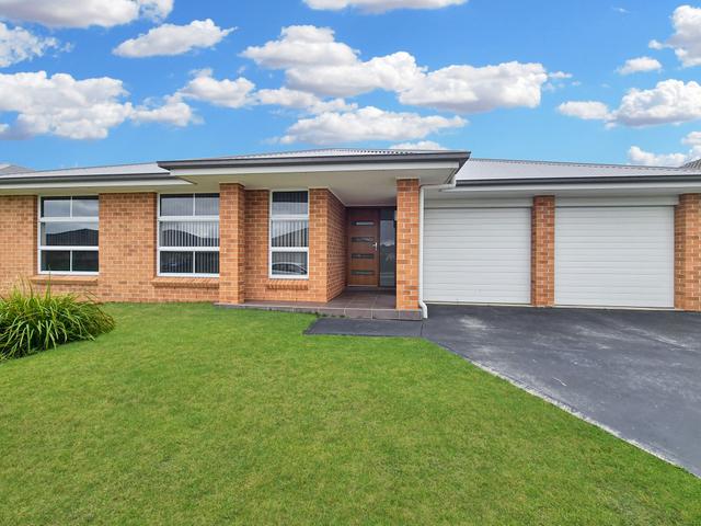 8 Thornbill Crescent, NSW 2575