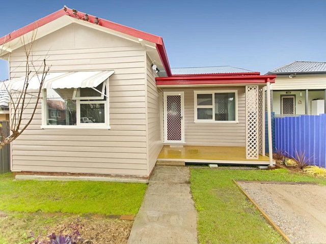 8 Bonarius Street, NSW 2285