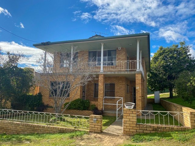 16A Carthage St, NSW 2340