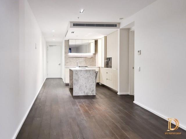 G04/20 Queens Road, VIC 3000
