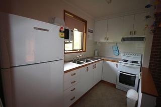 (2011-12-06)
