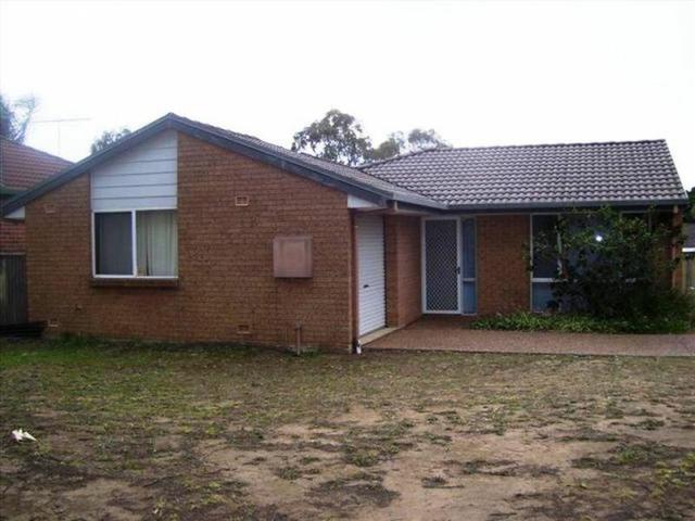 7 Cowan Place, NSW 2560