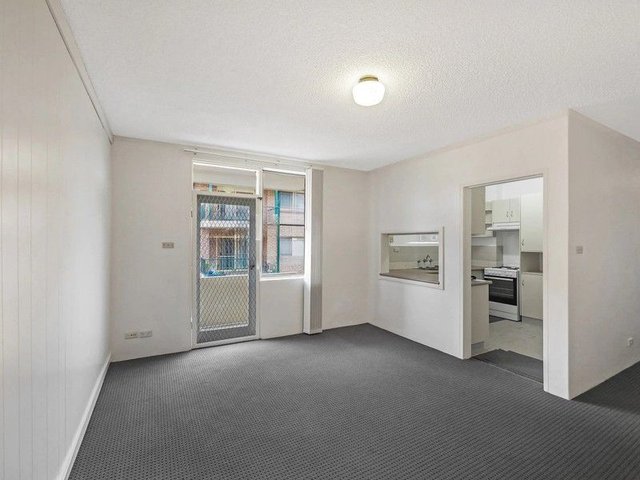 9/30 Victoria  Avenue, NSW 2138