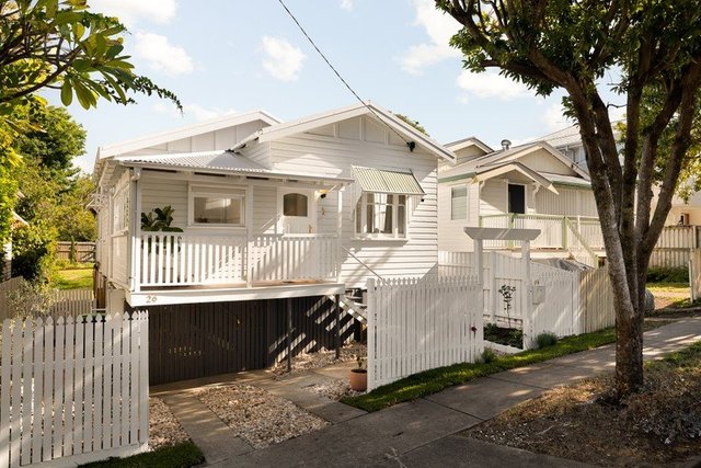 26 Brown Street, QLD 4030