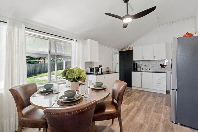 16 Robert St, NSW 2454