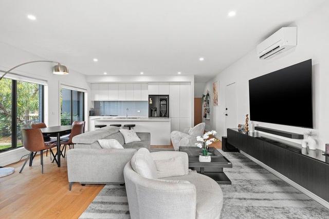 2 Radiance Place, VIC 3172