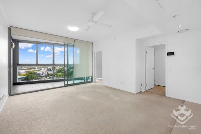 11103/8 Harbour Road, QLD 4007