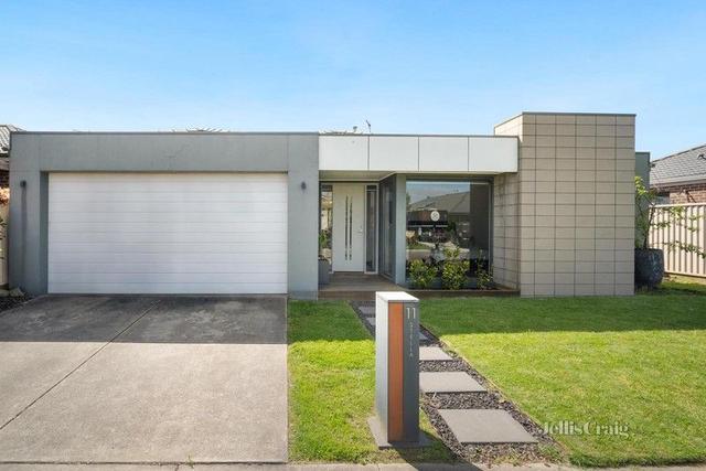 11 Stella Drive, VIC 3356