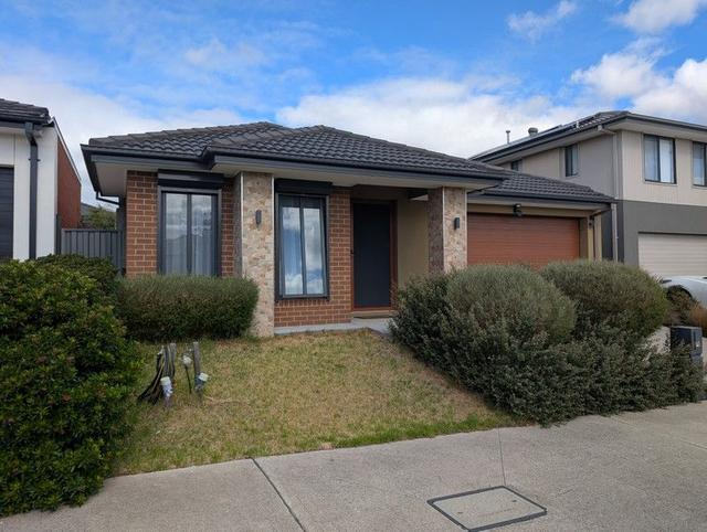 18 Treeton Drive, VIC 3750