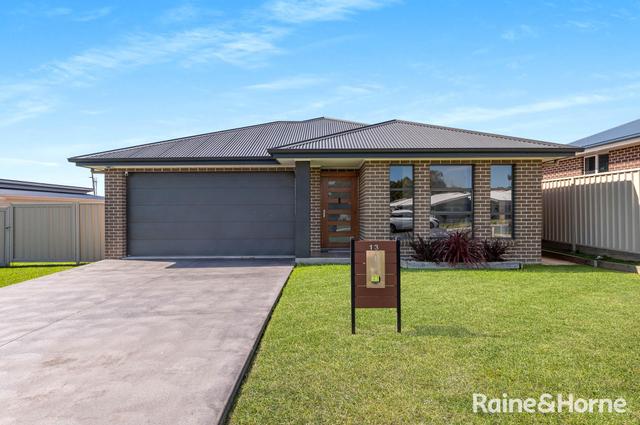 13 Jindalee Crescent, NSW 2541