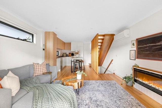 1/116 Nicholson Street, VIC 3057