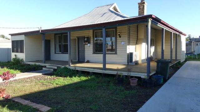 15 Readford St, NSW 2824