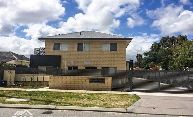 1/13 Somers Street, WA 6104