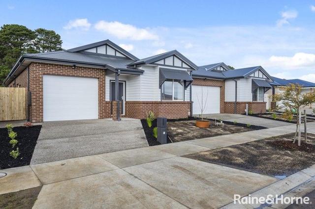 15 & 17 Angus Way, VIC 3438