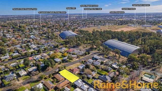 8 Gilbert Street, NSW 2830