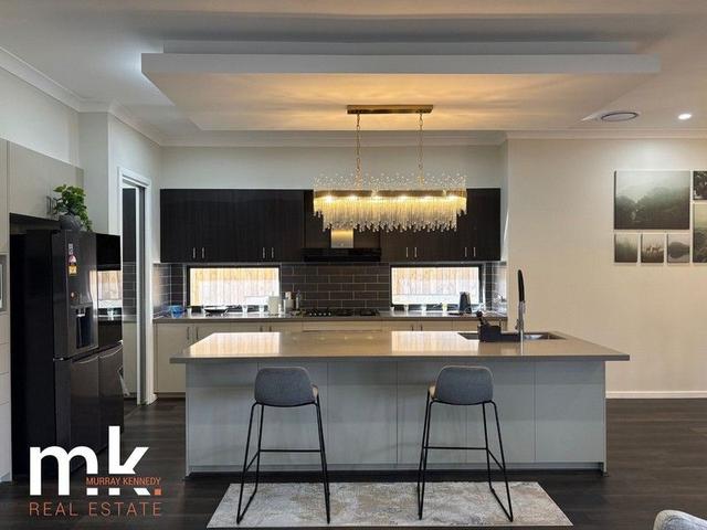 16 Gloaming Street, NSW 2563