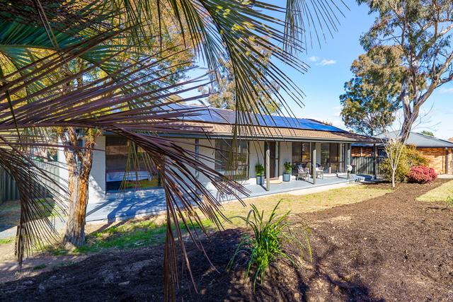 94 Enid Lorimer Circuit, ACT 2905