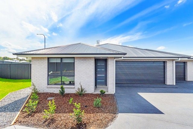 16 Font Hill Drive, NSW 2320