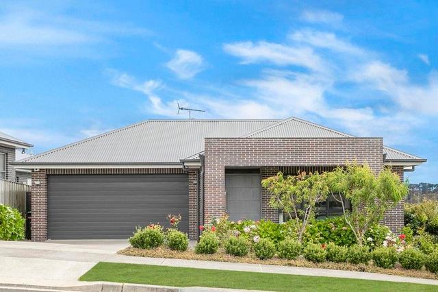 10 Garran Avenue, NSW 2575